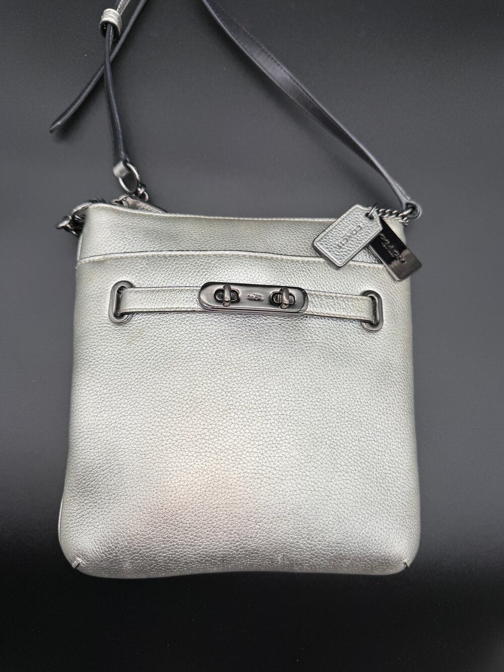 Coach Crossbody Bag Women's Metallic Silver Pebbled Leather Shoulder Strap Party